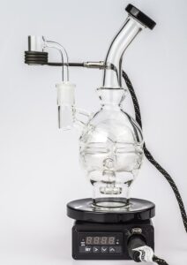 Quartz Enail W/ “Skull” Dab Rig Bundle